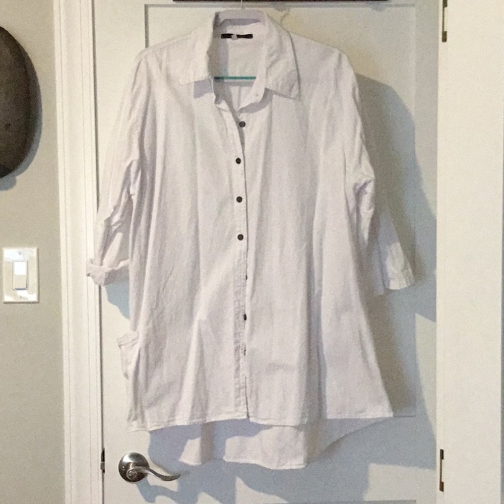 Giocam XL Buttondown Tunic in white 100% cotton 3/4 sleeves